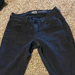 Signature by Levi Strauss Women’s Jeans DONATING SOON!!